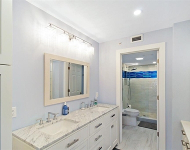 1335 Siesta Bayside Drive - Photo Thumbnail 32