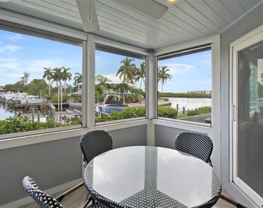 1335 Siesta Bayside Drive - Photo Thumbnail 21