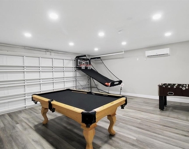1127 De Leo Drive - Photo Thumbnail 32