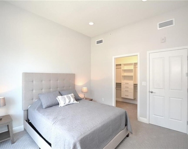 1500 State Street - Photo Thumbnail 10