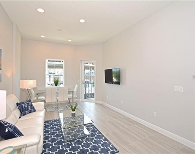 1500 State Street - Photo Thumbnail 2