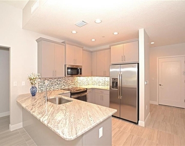 1500 State Street - Photo Thumbnail 8