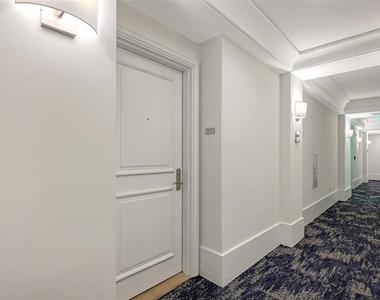 1350 Main Street - Photo Thumbnail 2