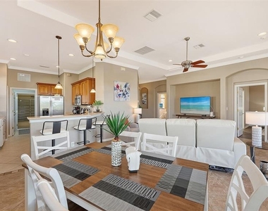121 Savona Way - Photo Thumbnail 11