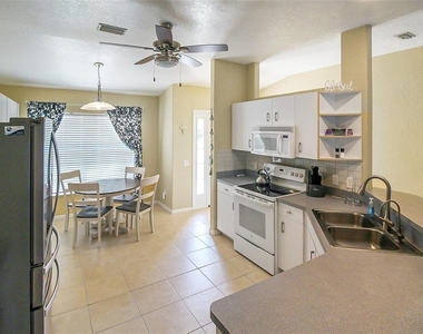 1465 Shields Street - Photo Thumbnail 7