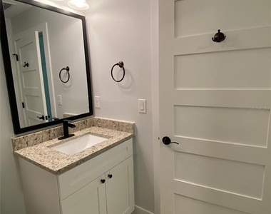 2933 Maiden Lane - Photo Thumbnail 18