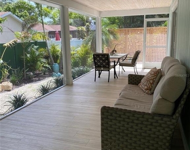 2933 Maiden Lane - Photo Thumbnail 25