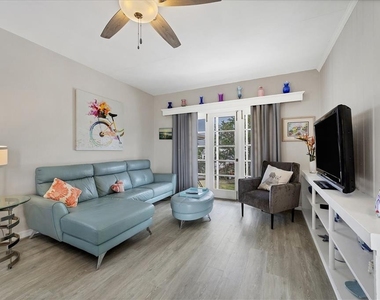 1901 Hyde Park Street - Photo Thumbnail 11