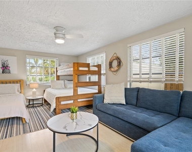 2365 Bay Street - Photo Thumbnail 24