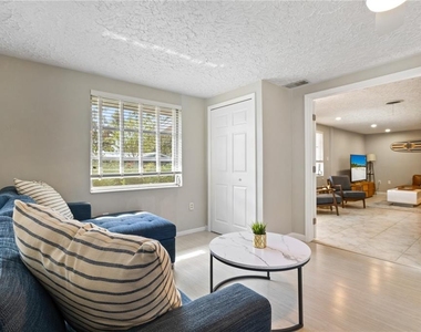 2365 Bay Street - Photo Thumbnail 25