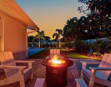 2365 Bay Street - Photo Thumbnail 81