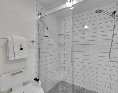 5621 Gulf Of Mexico Drive - Photo Thumbnail 16