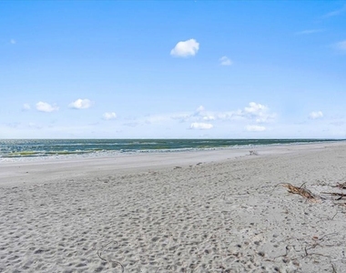 5621 Gulf Of Mexico Drive - Photo Thumbnail 21