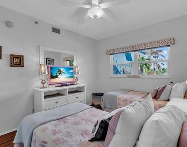 5621 Gulf Of Mexico Drive - Photo Thumbnail 6