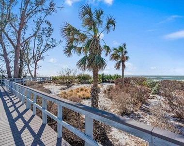 5621 Gulf Of Mexico Drive - Photo Thumbnail 20
