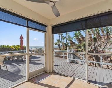 5621 Gulf Of Mexico Drive - Photo Thumbnail 17
