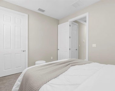 256 Teramo Way - Photo Thumbnail 20