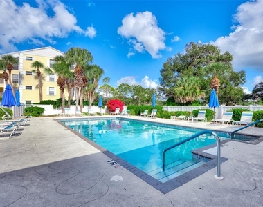 917 Wexford Boulevard - Photo Thumbnail 51