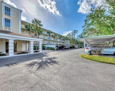 917 Wexford Boulevard - Photo Thumbnail 2