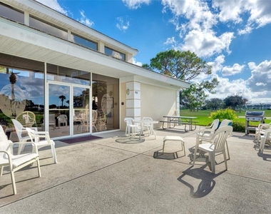 917 Wexford Boulevard - Photo Thumbnail 47