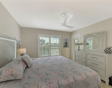 917 Wexford Boulevard - Photo Thumbnail 25