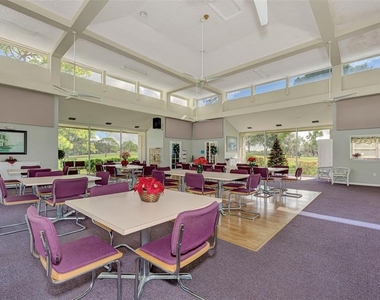 917 Wexford Boulevard - Photo Thumbnail 48