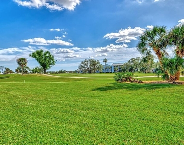 917 Wexford Boulevard - Photo Thumbnail 42