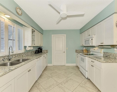 2643 Lear Road - Photo Thumbnail 6