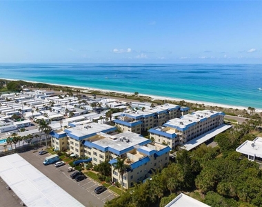 3806 Gulf Of Mexico Drive - Photo Thumbnail 2