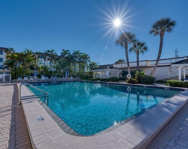 3806 Gulf Of Mexico Drive - Photo Thumbnail 17