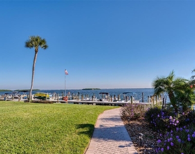 3806 Gulf Of Mexico Drive - Photo Thumbnail 21