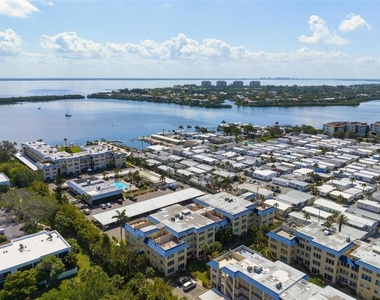 3806 Gulf Of Mexico Drive - Photo Thumbnail 4