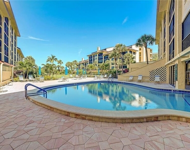8710 Midnight Pass Road - Photo Thumbnail 4