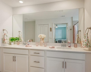 17475 Opal Sand Drive - Photo Thumbnail 30