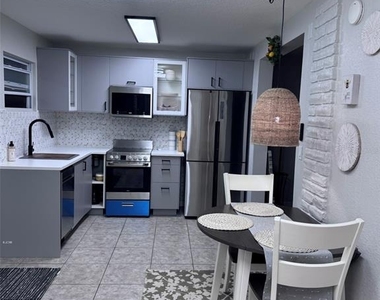 6304 Beechwood Avenue - Photo Thumbnail 60