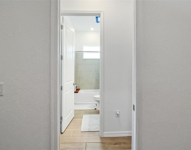 17335 Jadestone Court - Photo Thumbnail 4