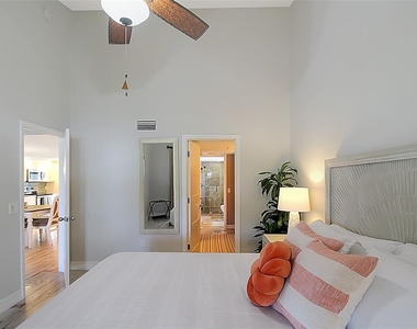 1315 Siesta Bayside Drive - Photo Thumbnail 30
