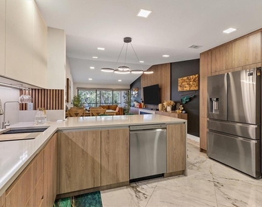 5611 Summer Side Lane - Photo Thumbnail 5