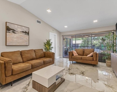 5611 Summer Side Lane - Photo Thumbnail 8