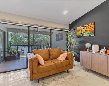 5611 Summer Side Lane - Photo Thumbnail 12