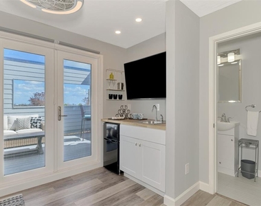 2400 N Beach Road - Photo Thumbnail 32