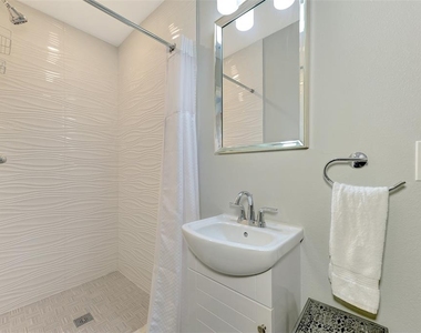 2400 N Beach Road - Photo Thumbnail 36