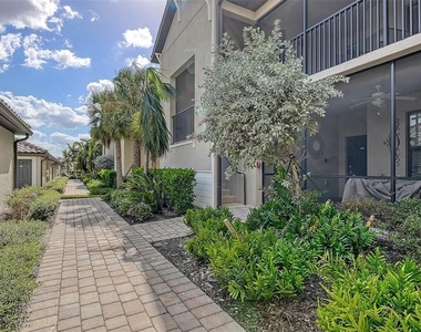 5710 Palmer Circle - Photo Thumbnail 3