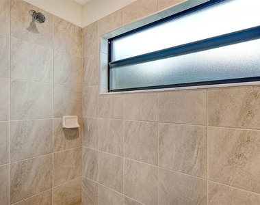 5710 Palmer Circle - Photo Thumbnail 29