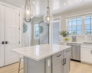 4325 Marina View Way - Photo Thumbnail 18