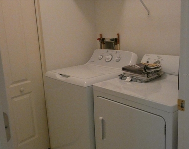 9641 Castle Point Drive - Photo Thumbnail 15