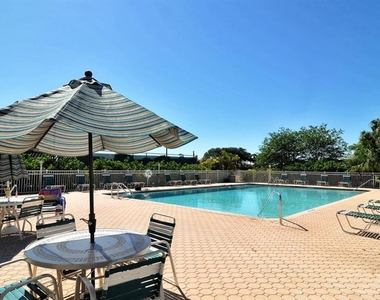 9641 Castle Point Drive - Photo Thumbnail 31