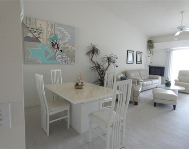 9641 Castle Point Drive - Photo Thumbnail 5