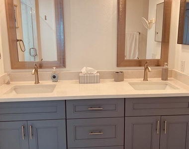 9641 Castle Point Drive - Photo Thumbnail 11