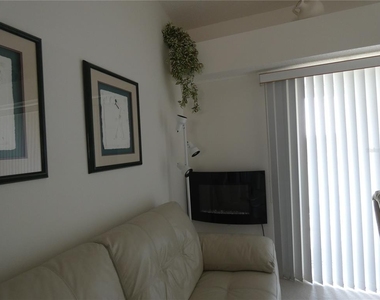 9641 Castle Point Drive - Photo Thumbnail 8